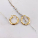 Candongas Kris 2.6gr / 2.3cm / Rayadas Oro Amarillo $