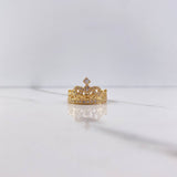 Anillo Corona Reina 15s 4.15gr / T6 1/2 / Circones Blancos Oro Amarillo $