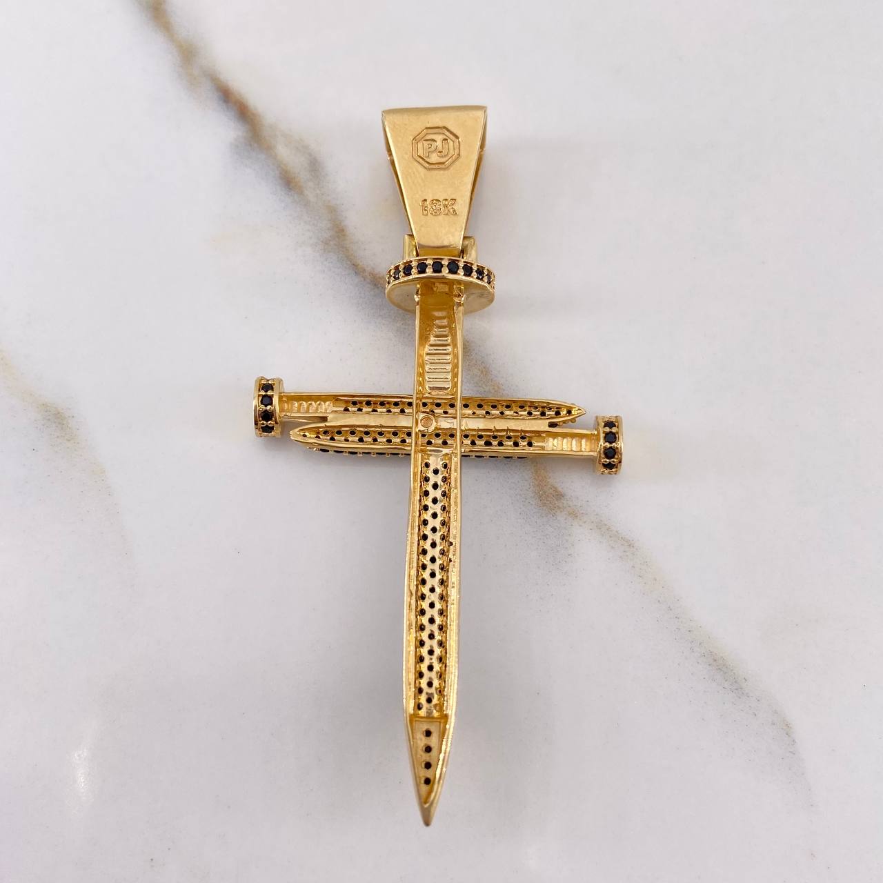 Dije Cruz Clavo 7.8gr / 6cm / Circones Negros Oro Amarillo $