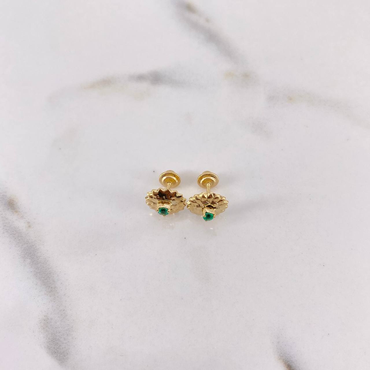 Topos Flor De Loto 1.15gr / Esmeralda 13 Pts Oro Amarillo 18K (Joya) &