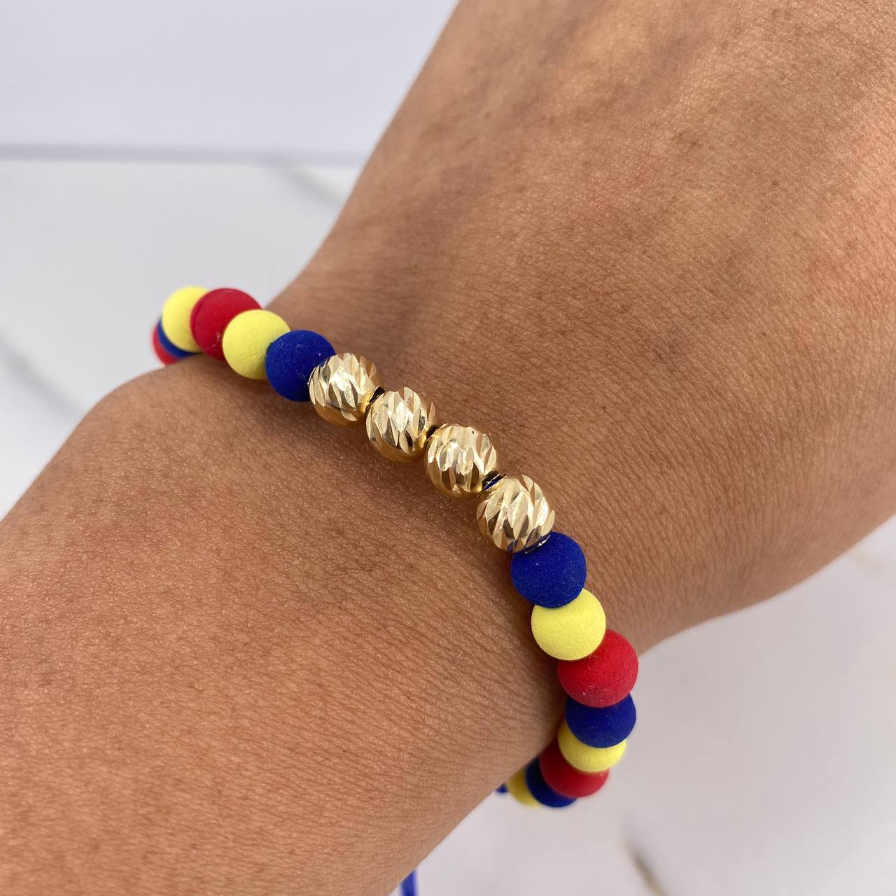 Pulsera Azul 1.2gr / 6mm Bolas Diamantadas Neoprenos Tricolor Oro Amarillo 18K $