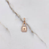 Dije Candando 1.85gr / 2.4cm / Circones Blancos Oro Rosa $