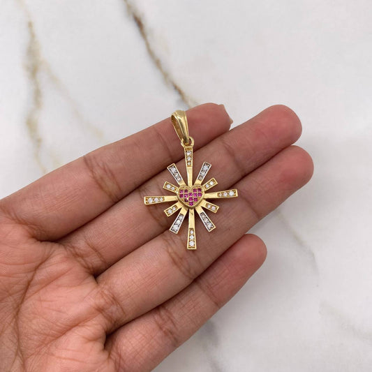 Dije Corazón Destellos 4.3gr / 3.6cm / Circones Blancos Fucsias Dos Oros Amarillo Blanco $