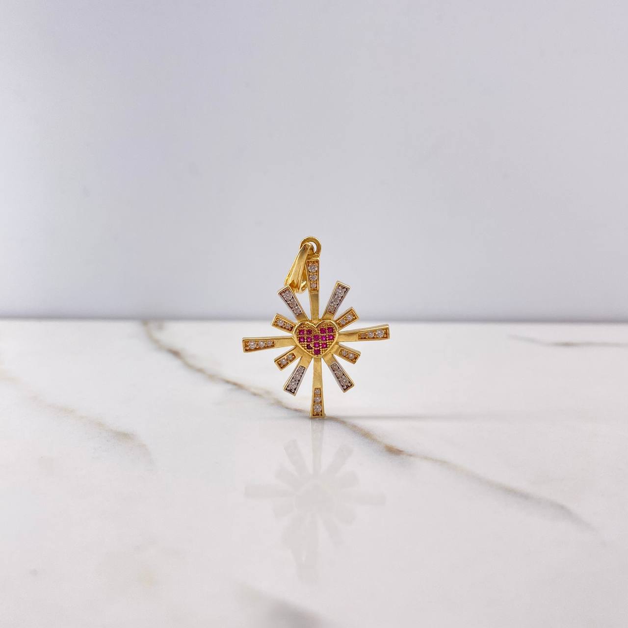 Dije Corazón Destellos 4.3gr / 3.6cm / Circones Blancos Fucsias Dos Oros Amarillo Blanco $