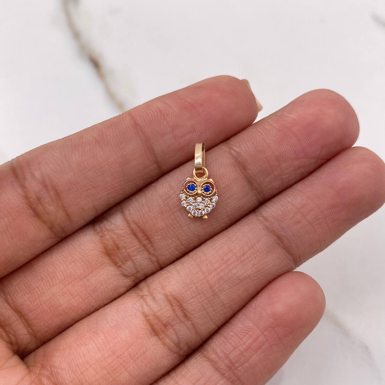 Dije Buho 0.45gr / 1.3cm / Circones Blancos Azules Oro Rosa$