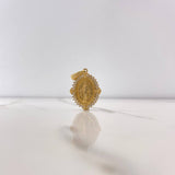 Dije Virgen Milagrosa 5.05gr / 3.3cm / Circones Blancos Oro Amarillo $