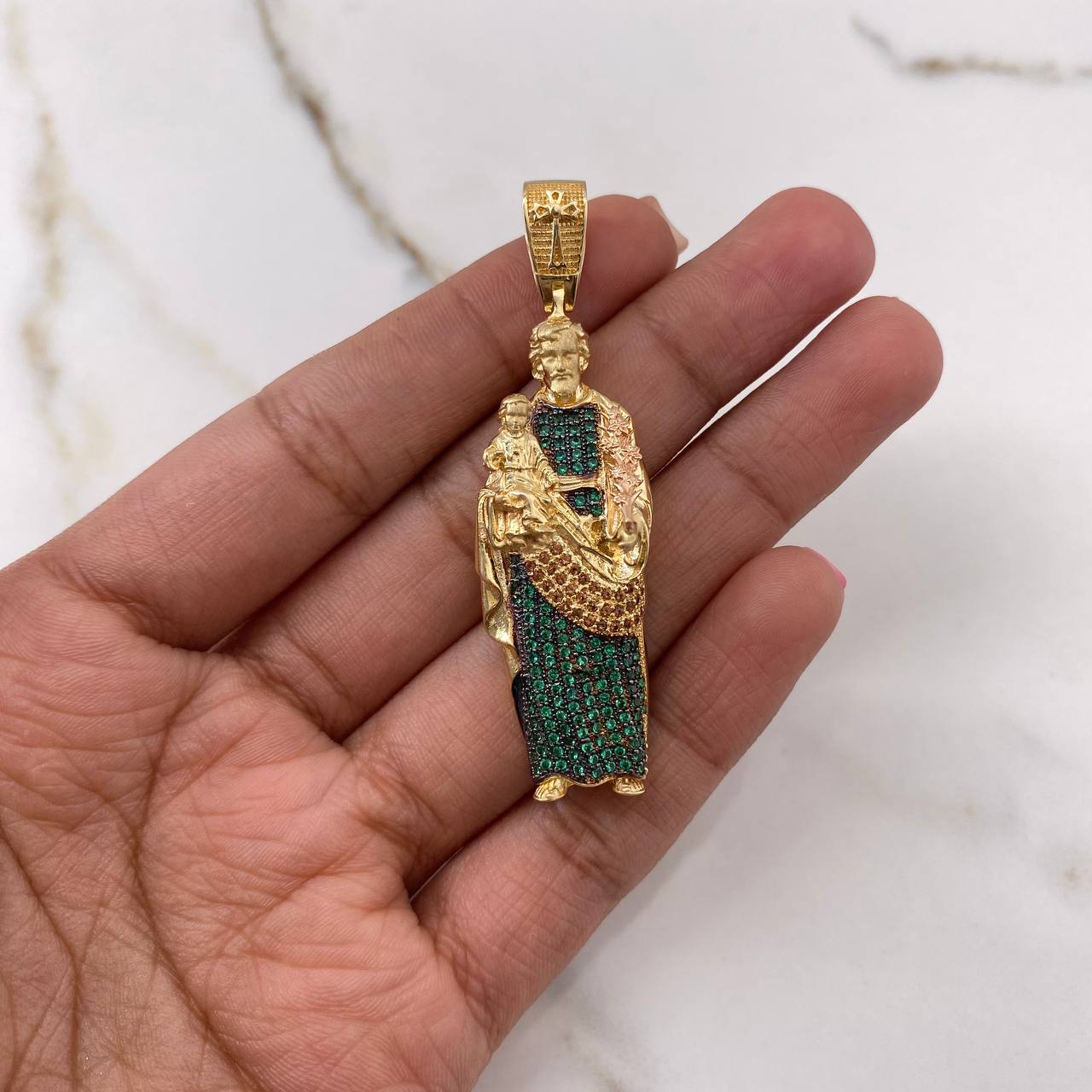 Dije San José 12.75gr / 5.5cm / Circones Verdes Cafes Dos Oros Amarillo Rosa $