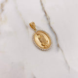 Dije Virgen de Guadalupe 9.6gr / 3.5cm / Circones Blancos Oro Amarillo $