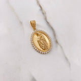 Dije Virgen del Carmen 8.6gr / 3.5cm / Circones Blancos Oro Amarillo $