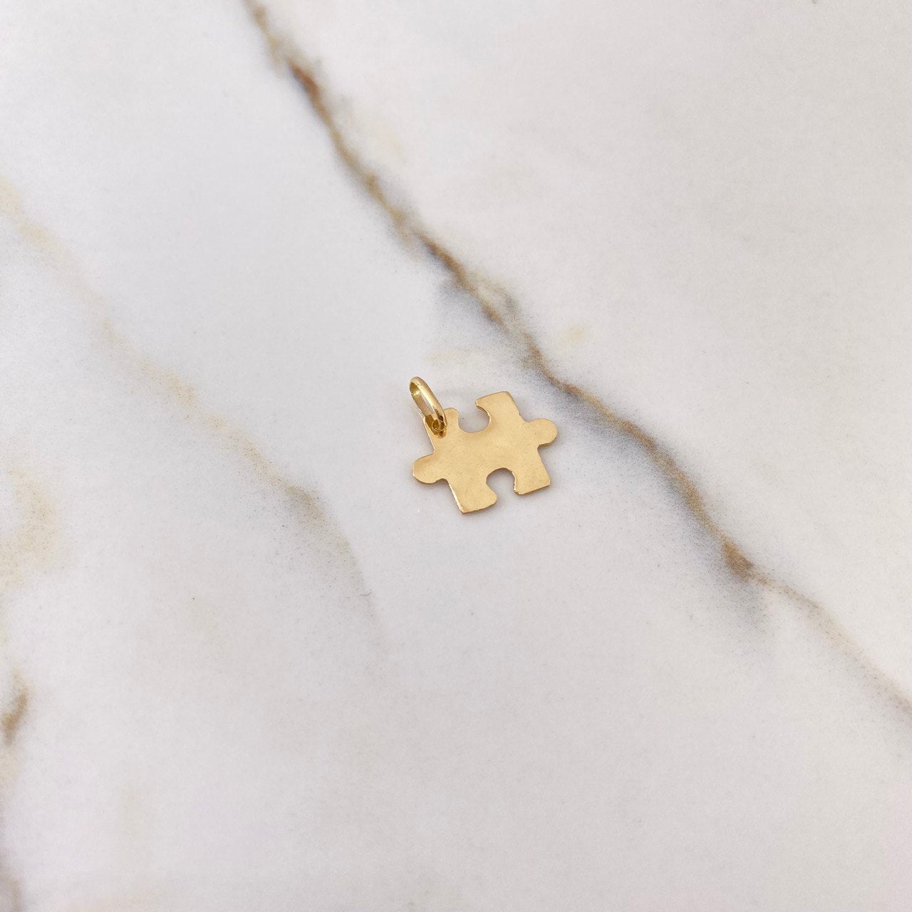 Dije Set Corazon Pareja 2.8gr / 2.5cm / Rompecabezas Liso Oro Amarillo $