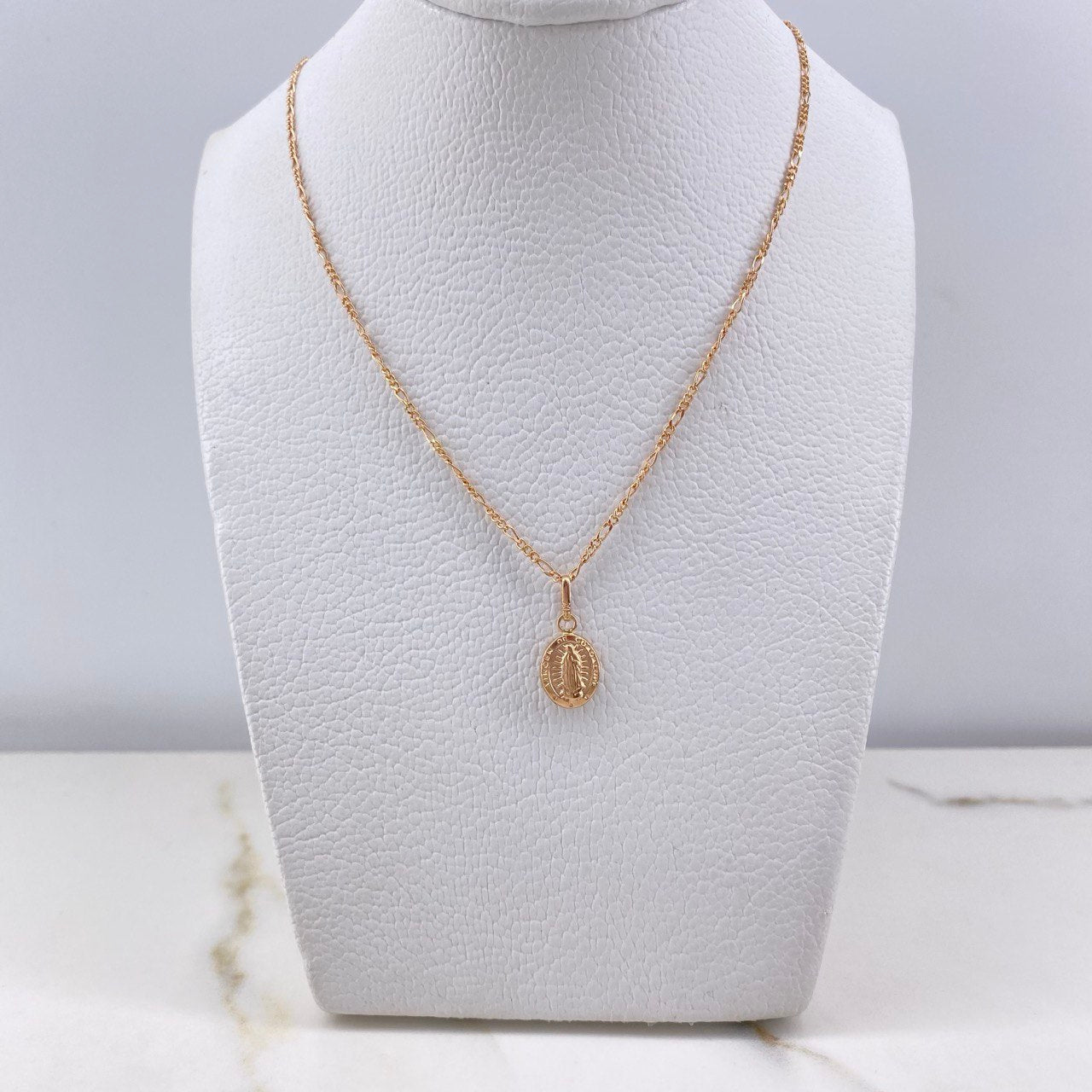 Cadena Figaro 1.3gr / 45cm + Dije Virgen De Guadalupe Troquelado 0.4gr / 1.6cm / Oro Rosa (Oferta) $