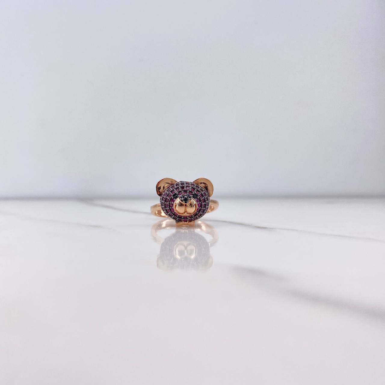 Anillo Oso 4.6gr / T6 1/2 / Circones Fucsias Negros Oro Rosa $