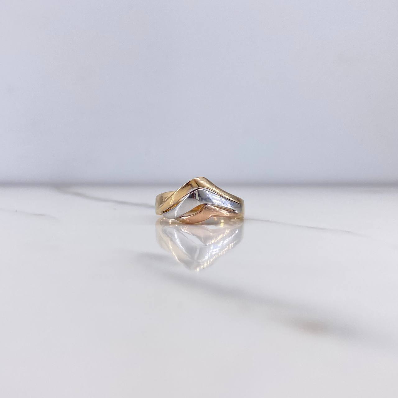 Anillo Bandera 2.95gr / T6 1/2 / Tres Oros $