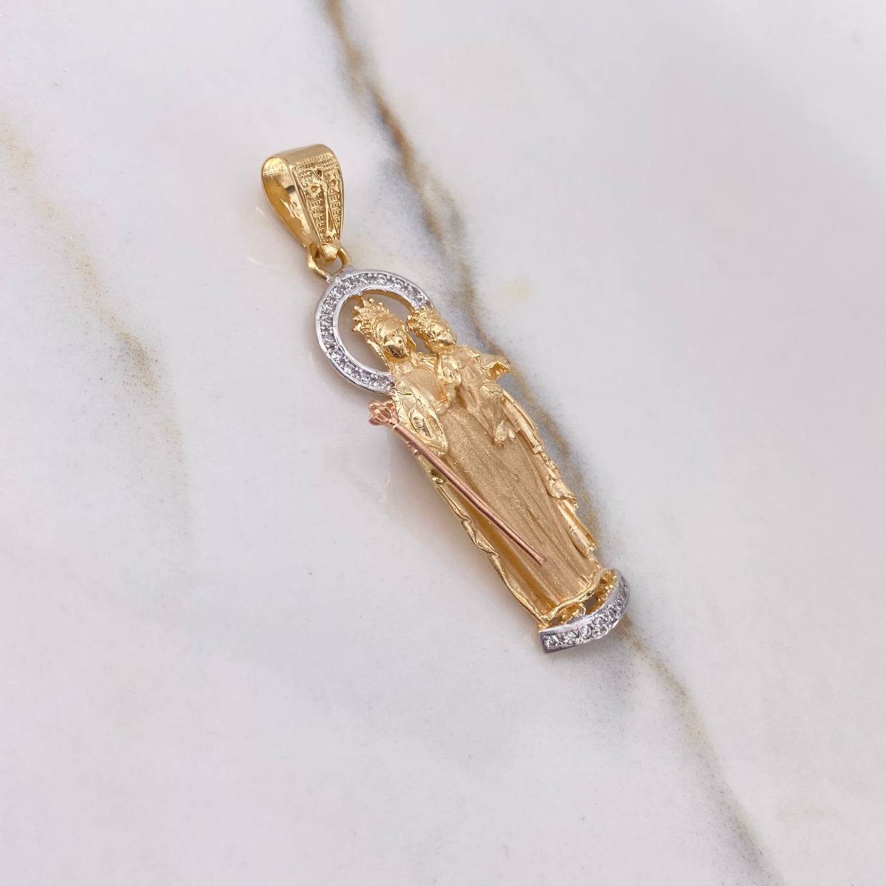 Dije Virgen Del Carmen 6.2gr / 4.5cm / Circones Blancos Tres Oros