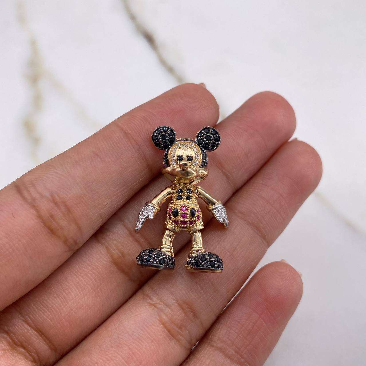 Dije Raton 6.15gr / 2.6cm / Articulado Circones Negros Fucsias Blancos Dos Oros Amarillo Blanco (Oferta) $