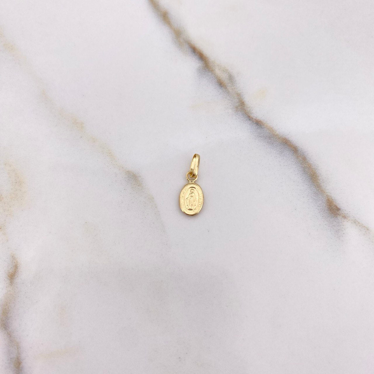 Dije Virgen Milagrosa 0.3gr / 1.3cm / Troquelado Oro Amarillo &