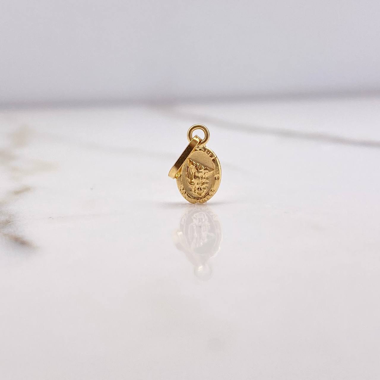 Dije San Miguel Arcángel 0.7gr / 2cm / Oro Amarillo *