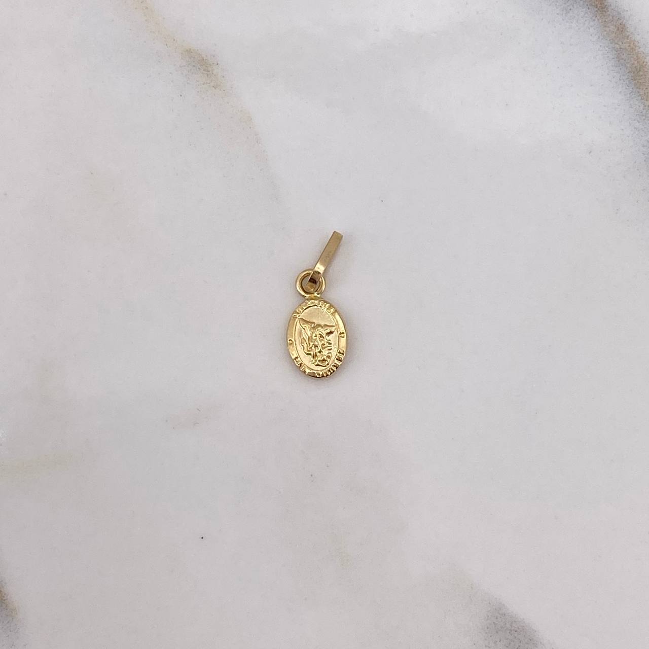 Dije San Miguel Arcángel 0.7gr / 2cm / Oro Amarillo *