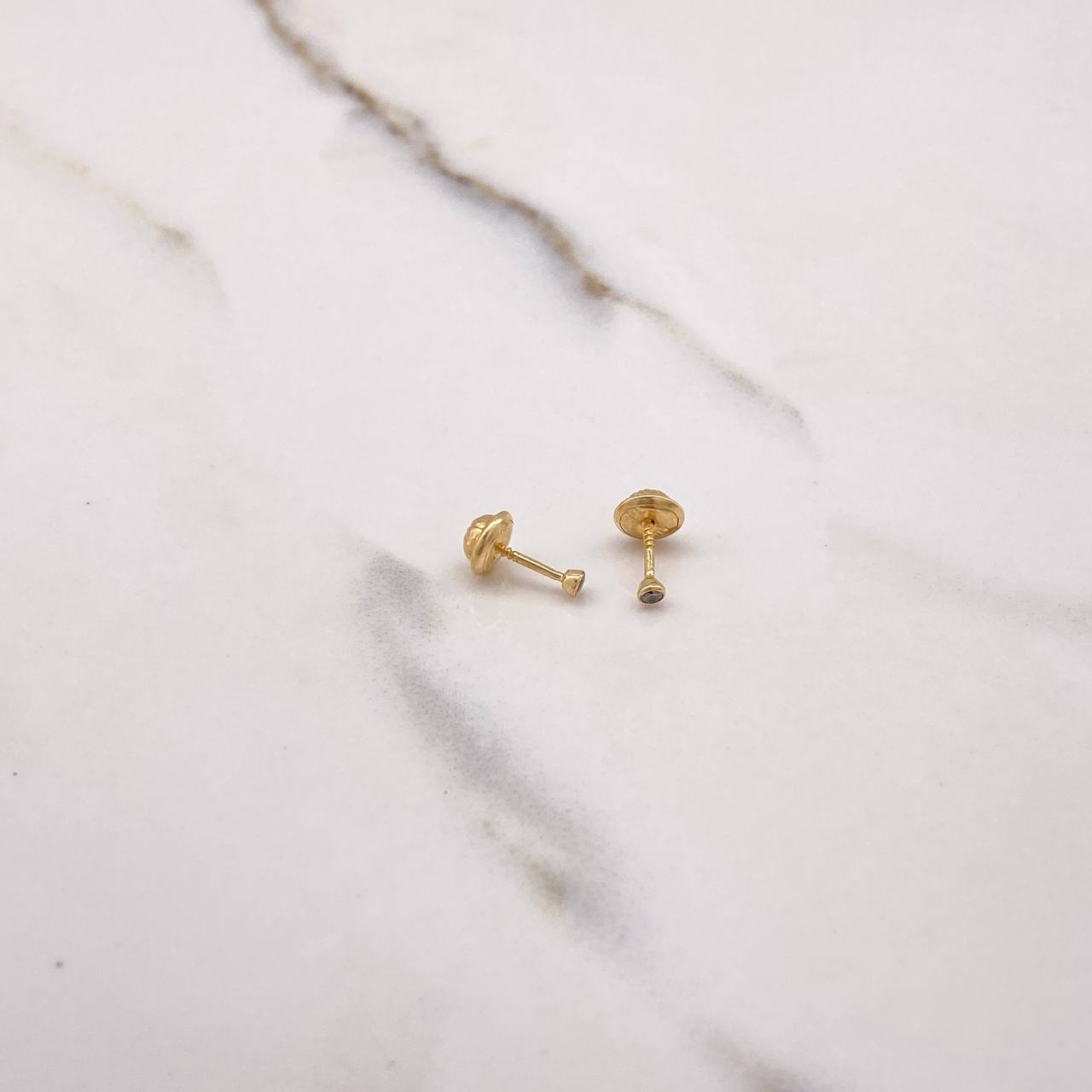 Topos Bisel 0.45gr / Circon Blanco Oro Amarillo $