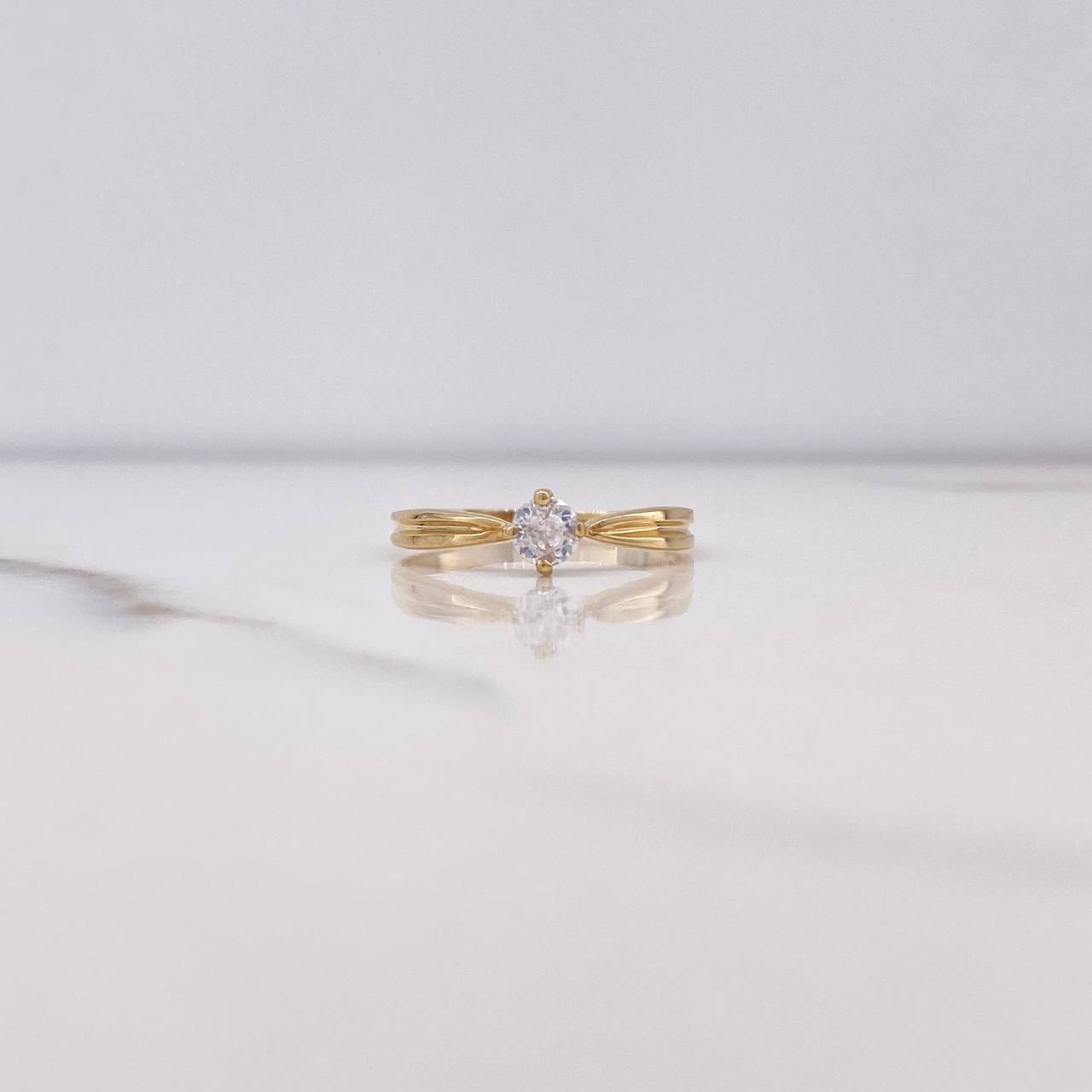 Anillo Solitario Olivo 1.55gr / T7 / Circon Blanco Oro Amarillo $
