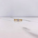 Anillo Solitario Puente 2.45gr / T5 1/2 / Circones Blancos Oro Amarillo &