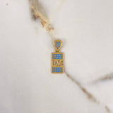 Dije Love Rectangular 1.95gr / 2.4cm / Circones Azules Oro Amarillo $