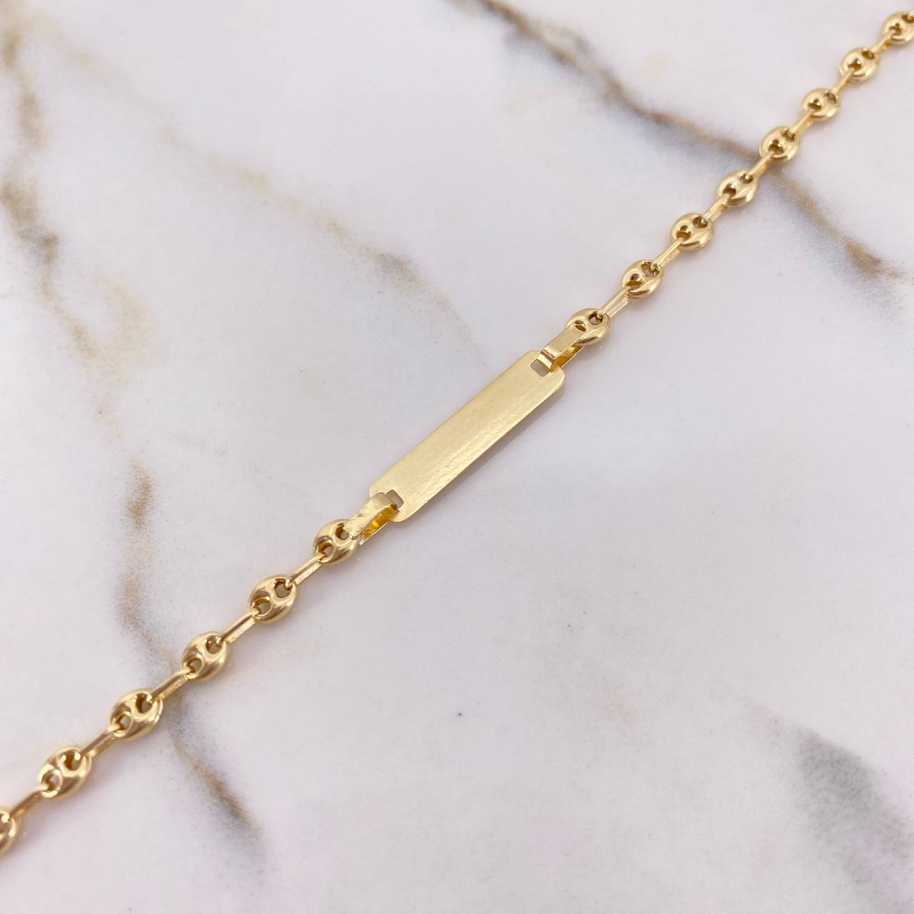 Pulso Bebé GC 1.75gr / 15cm / 3mm Placa Rectangular Lisa Oro Amarillo $