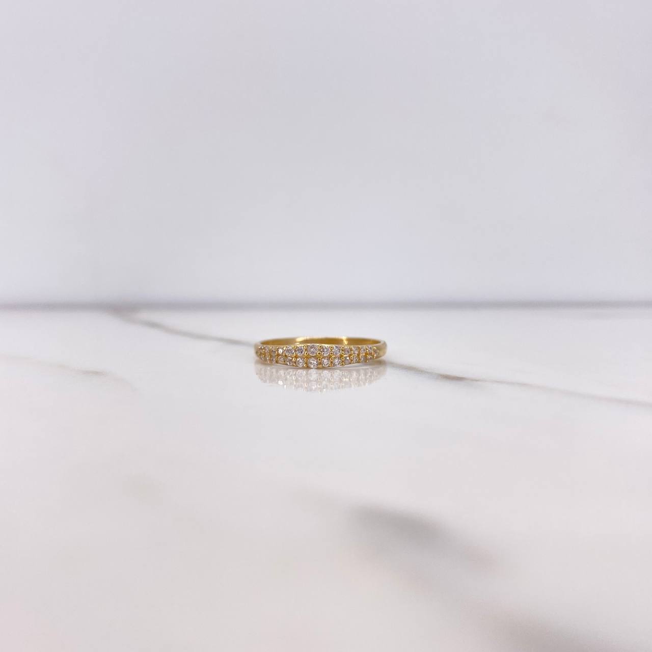 Anillo Churumbela 1.35gr / T6 1/4 / Circones Blancos Oro Amarillo $
