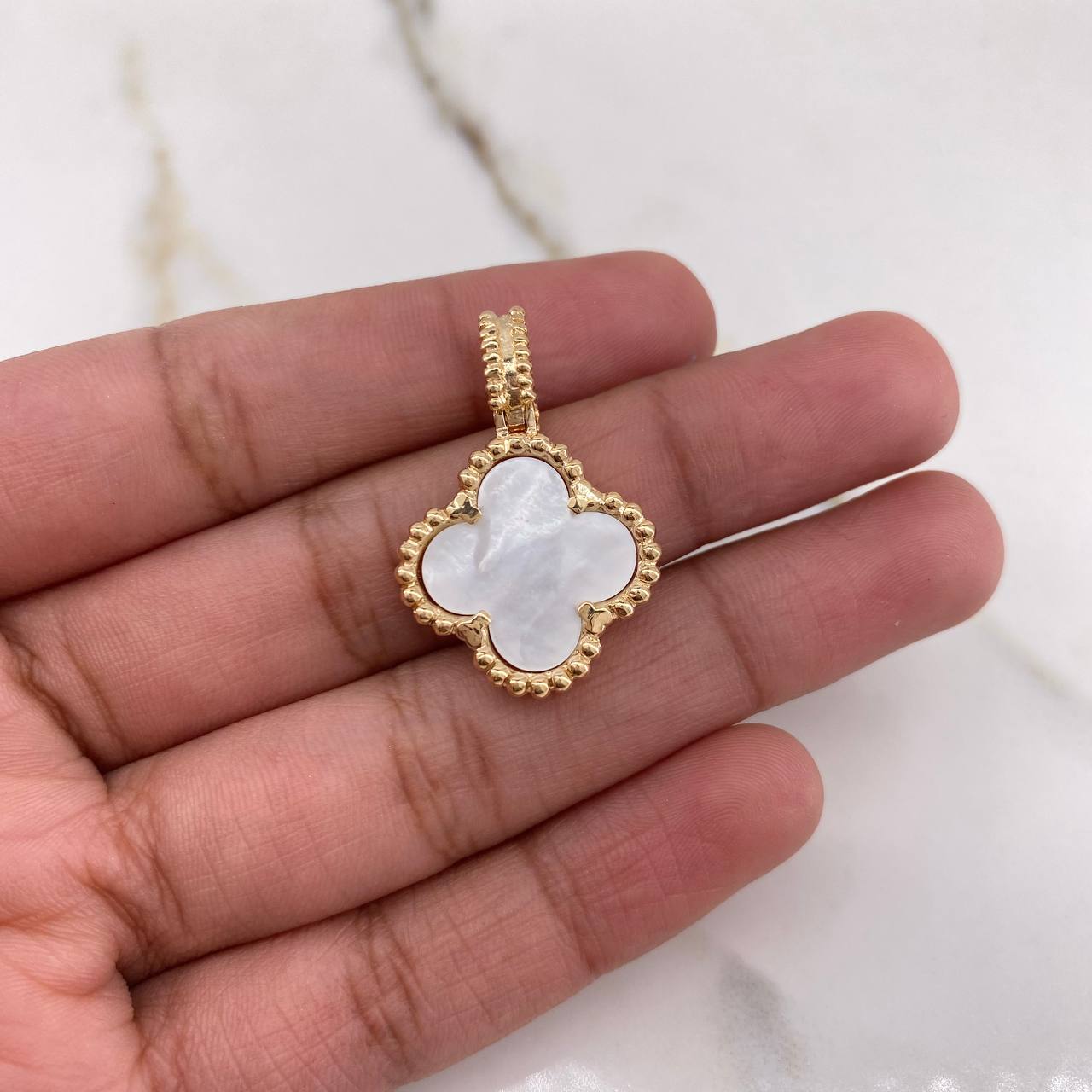 Dije Trebol 6gr / 2.7cm / Nacar Blanco Oro Amarillo Nac.Esp. &