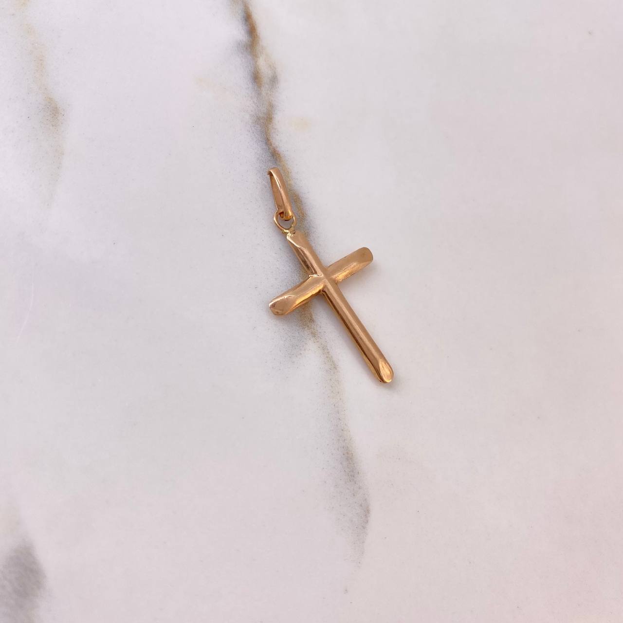 Dije Cruz 0.8gr / 3.3cm / Puntas Lisas Oro Rosa $