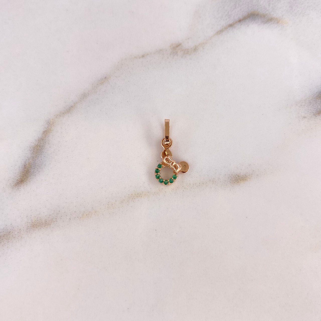 Dije Minnie Mouse 0.3gr / 1.5cm / Circones Verdes Oro Rosa $