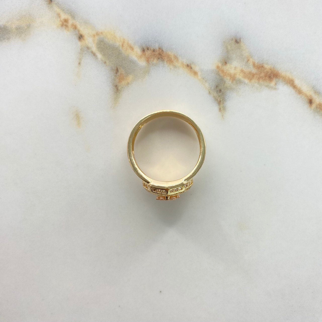Anillo Sello RX 8.4gr / 10 1/2 / Circones Blancos Tres Oros $