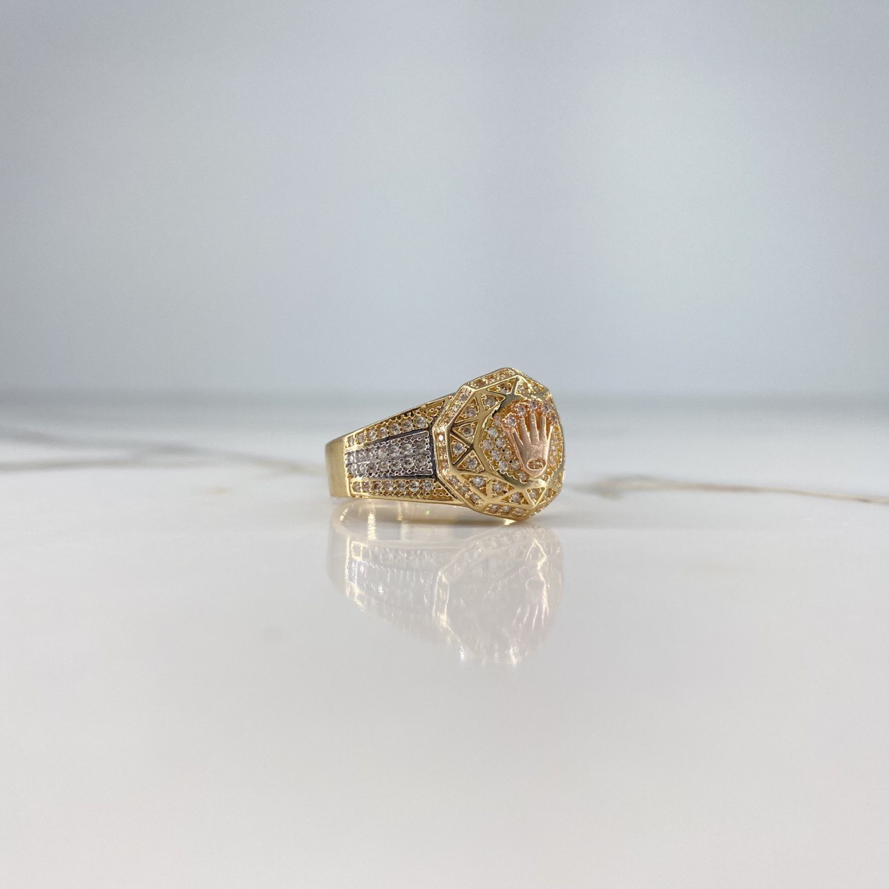 Anillo Sello RX 8.4gr / 10 1/2 / Circones Blancos Tres Oros $