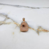 Dije Gorra AD 8.45gr / 3.5cm / Circones Blancos Oro Rosa $