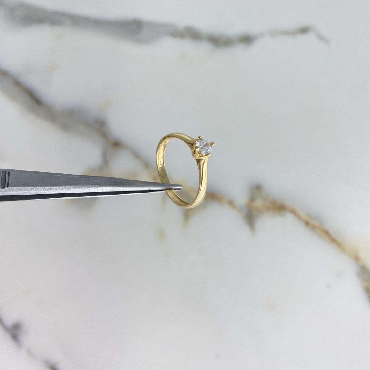 Anillo Solitario 1.85gr / T6 3/4 / Liso Circon Blanco Oro Amarillo &