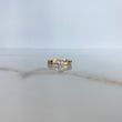 Anillo Solitario Arco 2.4gr / T5 1/2 / Linea Invertida Circones Blancos Oro Amarillo &