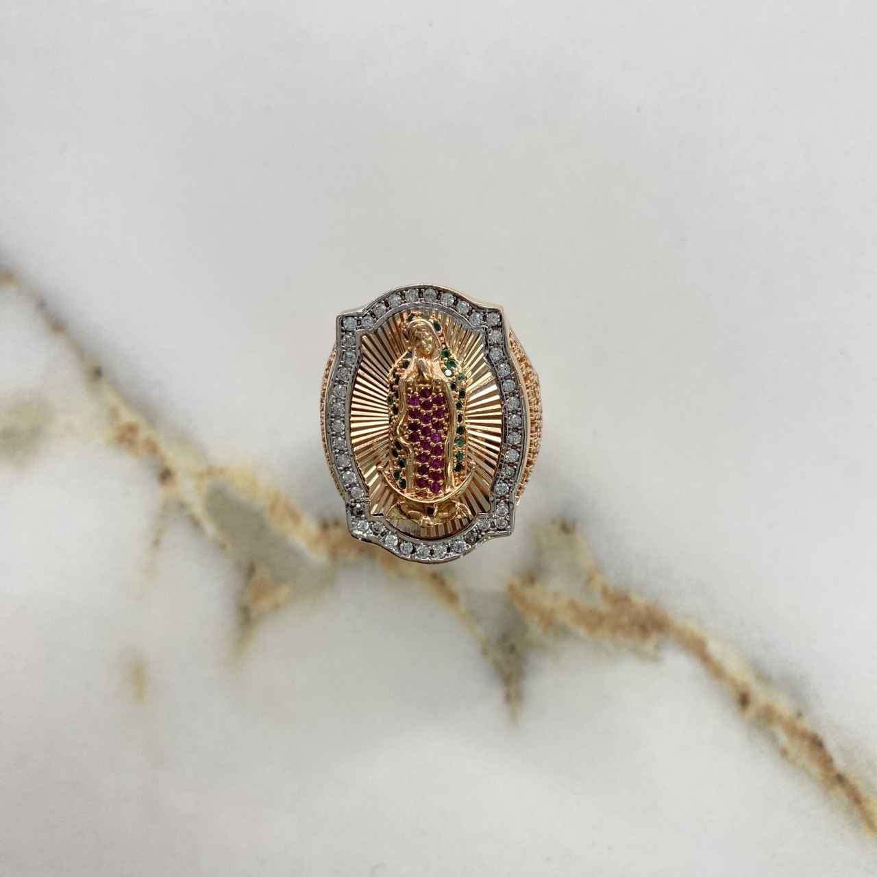 Anillo Virgen de Guadalupe 14.2gr / T10 1/4 / Circones Verdes Fucsias Blancos Dos Oros Blanco Rosa &