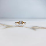 Anillo Halo 1.75gr / T7 1/4 / Circones Blancos Oro Amarillo &