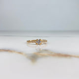Anillo Arco 1.95gr / T6 1/2 / Circones Blancos Oro Amarillo &