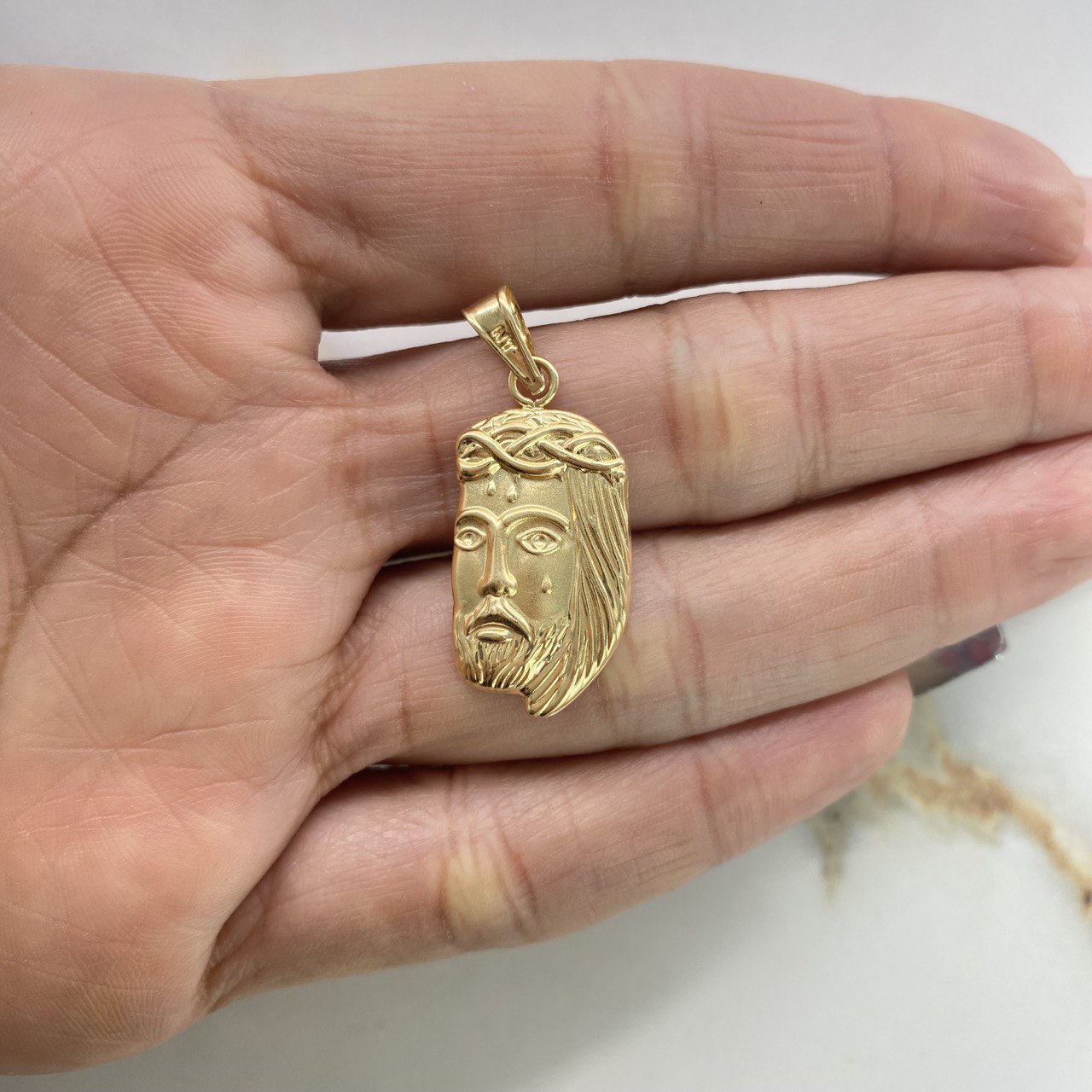 Dije Rostro de Cristo 2.05gr / 3.4cm / Oro Amarillo &