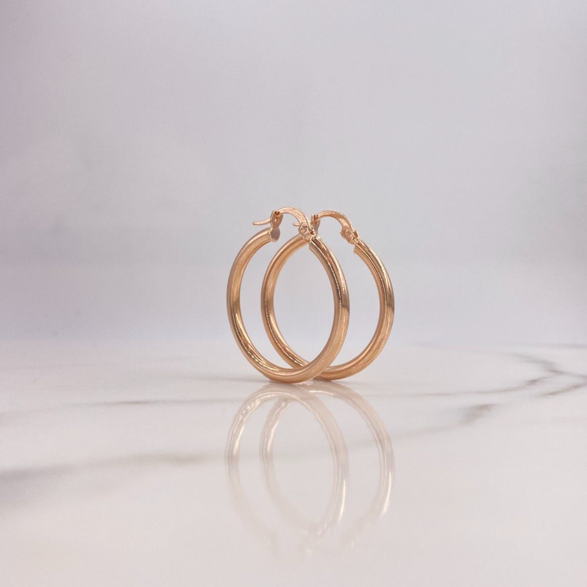 Candongas Nati 2.25gr / 2.7cm / Lisa Oro Rosa $
