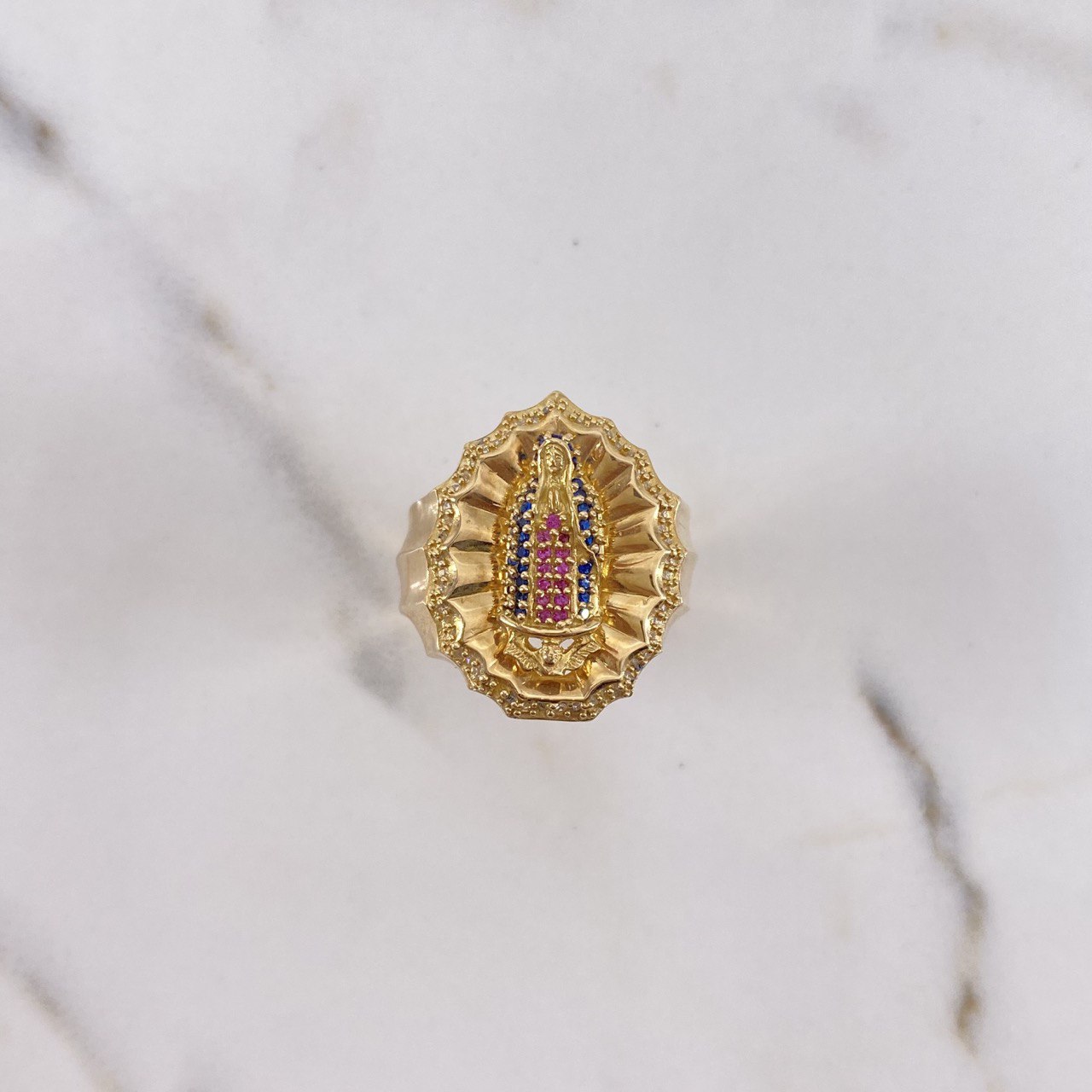 Anillo Virgen de Guadalupe 10gr / T10 1/4 / Circones Azules-Blanco-Fucsias Oro Amarillo $