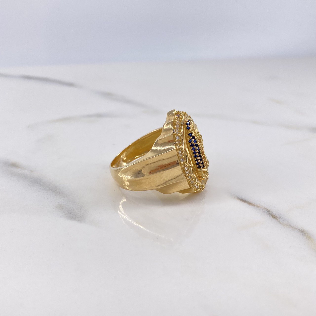 Anillo Virgen de Guadalupe 10gr / T10 1/4 / Circones Azules-Blanco-Fucsias Oro Amarillo $