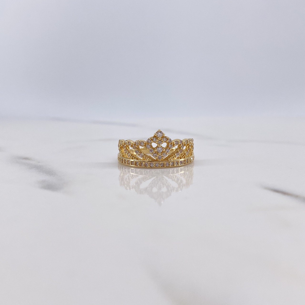 Anillo Corona Corazon 15s 3gr / T7 1/4 / Circones Blancos Oro Amarillo $