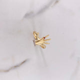 Anillo Mano 2.65gr / T6 / Circones Blancos Rojos Dos Oros Amarillo Blanco $