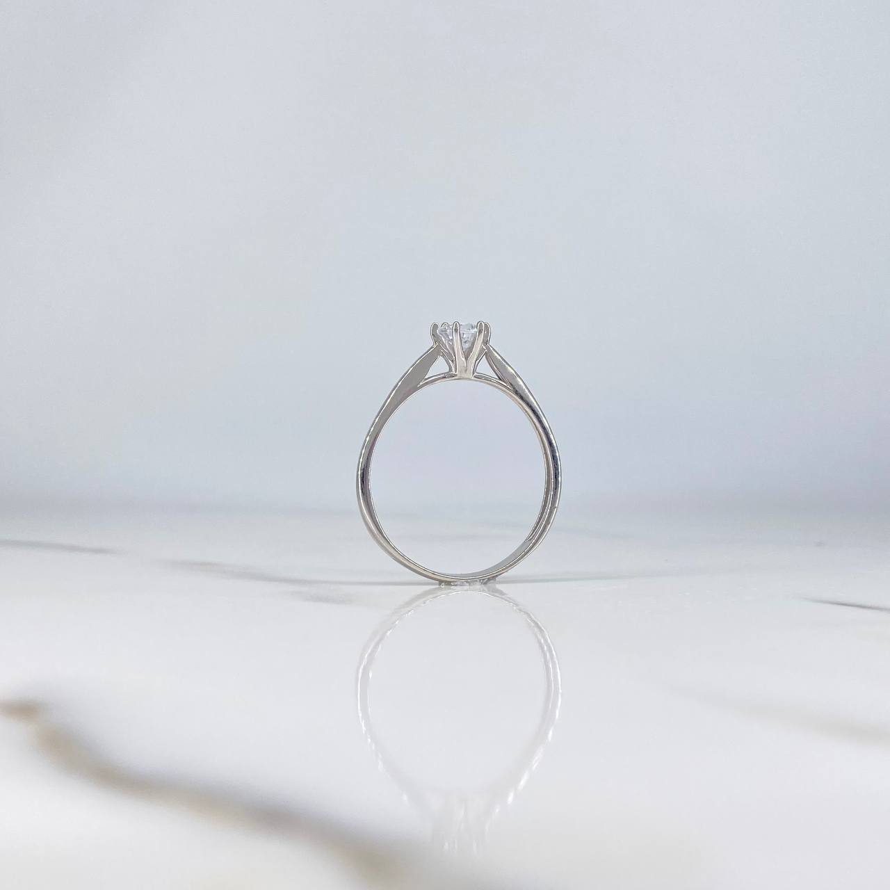 Anillo Solitario Arco 2.05gr / T7 1/2 / Circon Blanco Oro Blanco $