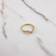 Anillo Tiara V 1.35gr / T6 3/4 / Circones Blancos Oro Amarillo $