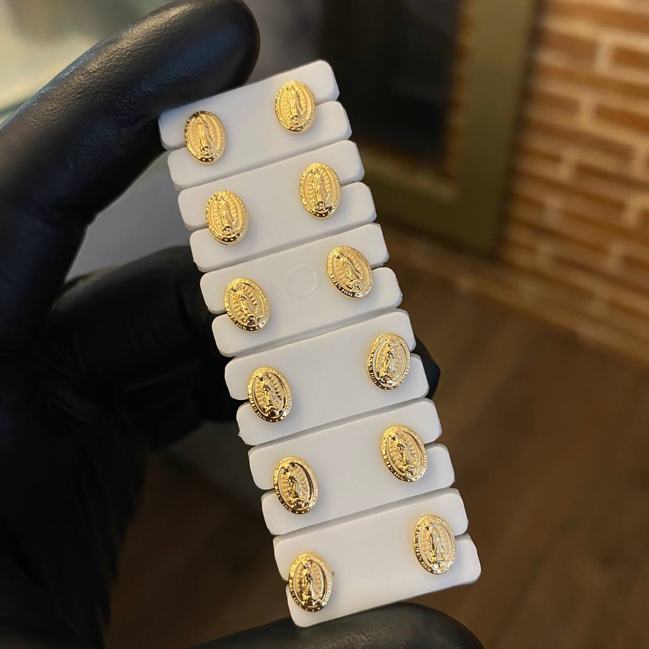 Topos Virgen Guadalupe 0,65gr / Oro Amarillo &