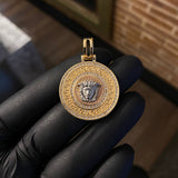 Dije Medalla Medusa Tribal 9.65gr / 3.6cm Texturizada Circones Blancos Tres Oros