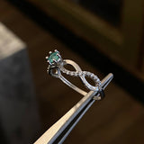 Solitario Infinito Partido T8 1/2 Anillo Esmeralda 25pts Circones Blancos Plata 925 (Joya)